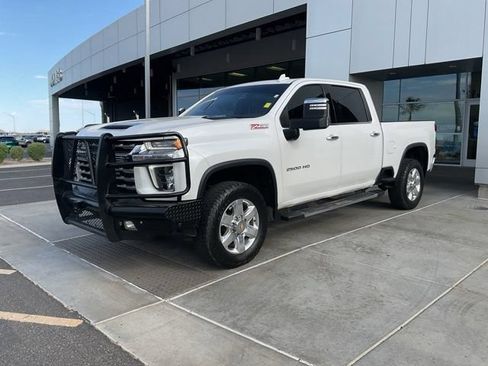 Used 2022 Chevrolet Silverado 2500 LTZ w/ LTZ Plus Package AWD/4WD image 2