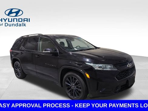 Used 2023 Chevrolet Traverse RS image 3