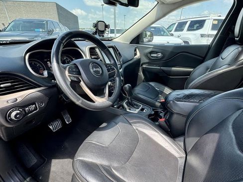 Used 2015 Jeep Cherokee Limited w/ Luxury Group FWD image 17