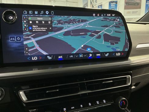 New 2026 Chevrolet Traverse LT w/ Enhanced Driving Package FWD image 21