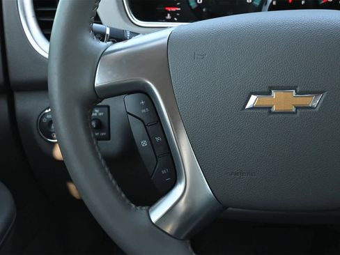 Used 2014 Chevrolet Traverse LT image 9