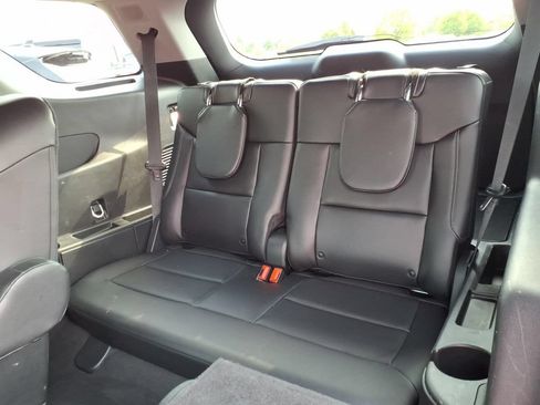 Used 2023 Ford Explorer Limited w/ Hybrid Equipment Group 310A AWD/4WD image 11