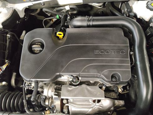 Used 2025 Chevrolet Malibu LT image 30