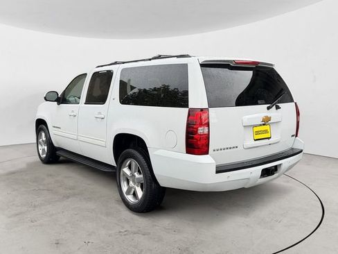 Used 2012 Chevrolet Suburban LT w/ Luxury Package AWD/4WD image 3