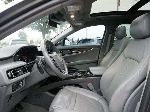 Used 2021 Lincoln Nautilus Reserve w/ Equipment Group 201A AWD/4WD image 9