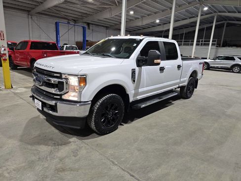 Used 2020 Ford F250 XL w/ STX Appearance Package image 2