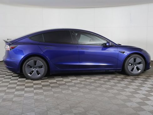 Used 2021 Tesla Model 3 Standard Range Plus RWD image 22