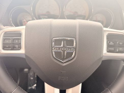 Used 2014 Dodge Challenger SXT RWD image 23