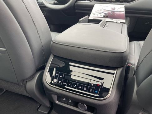 New 2025 INFINITI QX80 Autograph image 15