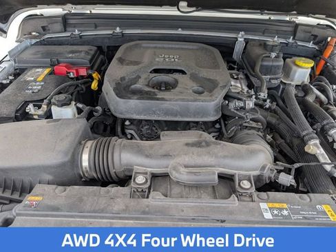 Used 2023 Jeep Wrangler Unlimited Rubicon 4xe AWD/4WD image 13