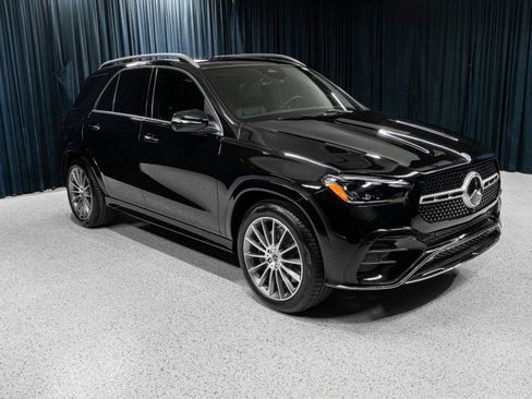 New 2026 Mercedes-Benz GLE 580 4MATIC image 3