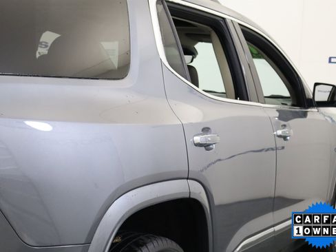 Certified 2021 GMC Acadia Denali w/ Denali Technology Package image 6