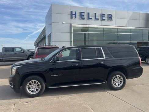 Used 2019 GMC Yukon XL SLT w/ Open Road Package AWD/4WD image 3