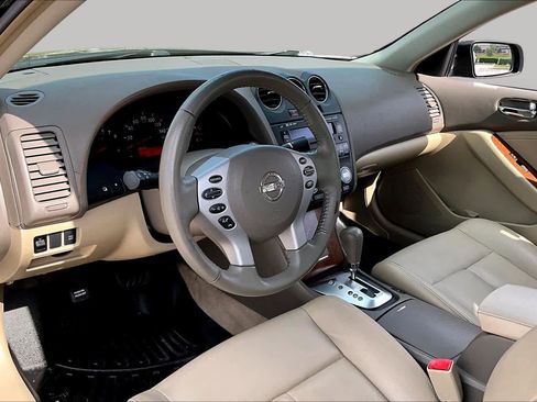 Used 2008 Nissan Altima 3.5 SE w/ Premium Pkg FWD image 17