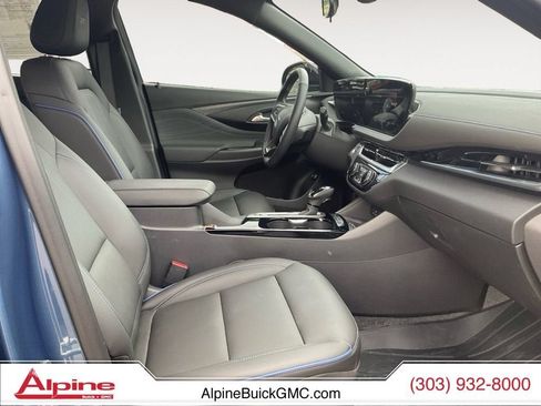 Used 2024 Buick Envista Sport Touring w/ Convenience I Package FWD image 15
