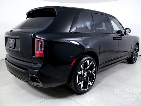 Certified 2026 Rolls-Royce Cullinan Black Badge AWD/4WD image 2
