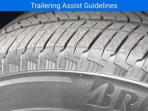 Certified 2023 Chevrolet Traverse LT AWD/4WD image 12