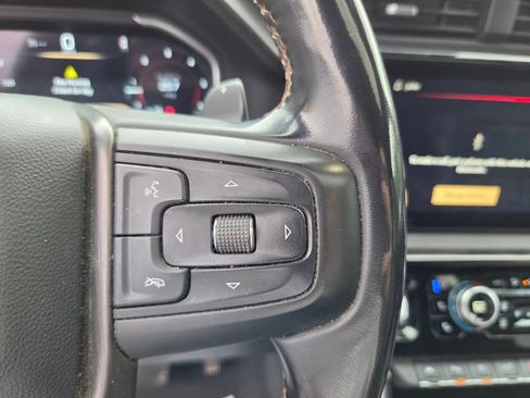 Used 2024 GMC Sierra 1500 AT4 w/ Technology Package AWD/4WD image 16