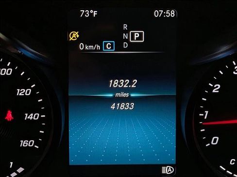 Used 2022 Mercedes-Benz GLC 300 image 9