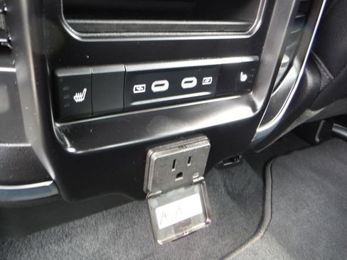 Used 2026 RAM 1500 Laramie AWD/4WD image 53