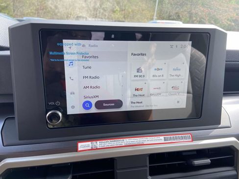 Used 2025 Toyota Tacoma TRD Sport image 20