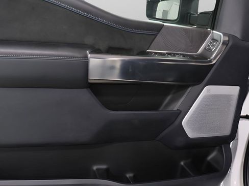 Used 2025 Ford F250 Platinum image 24