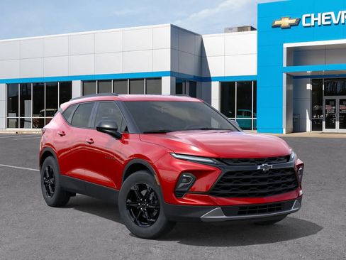 Used 2026 Chevrolet Blazer LT w/ Midnight/Sport Edition AWD/4WD image 7