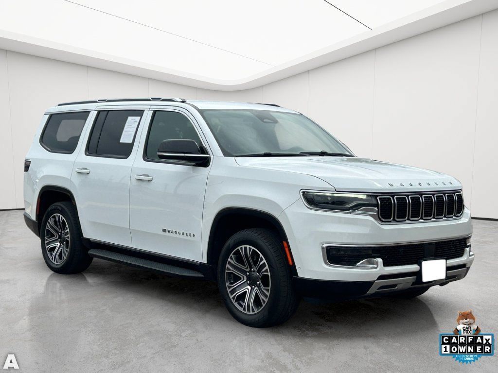 Used 2024 Jeep Wagoneer Series II w/ Flexible Seating Group RWD image 7