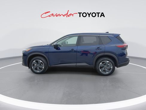 Used 2025 Nissan Rogue SV AWD/4WD image 5