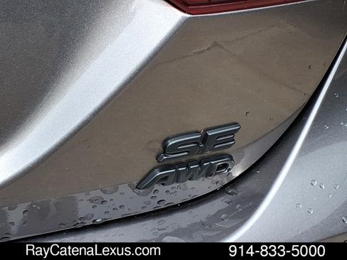 Used 2022 Toyota Camry SE w/ Carpet Mat Package (TMS) AWD/4WD image 18