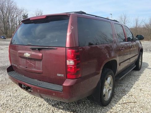 Used 2008 Chevrolet Suburban LT image 8