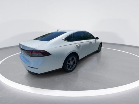 Used 2023 Honda Accord EX image 8