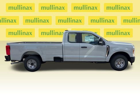 New 2026 Ford F350 XL image 2