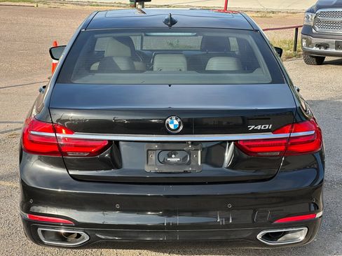 Used 2019 BMW 740i w/ Executive Package RWD image 5