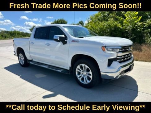 Used 2023 Chevrolet Silverado 1500 LTZ AWD/4WD image 2