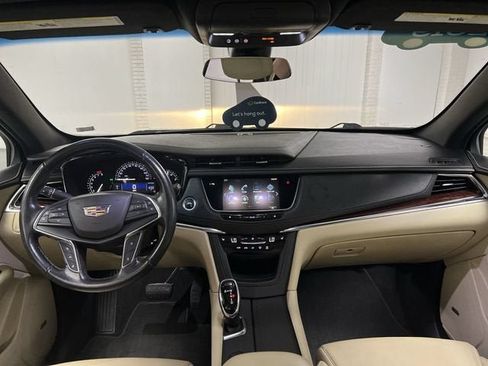 Used 2019 Cadillac XT5 Luxury FWD image 20
