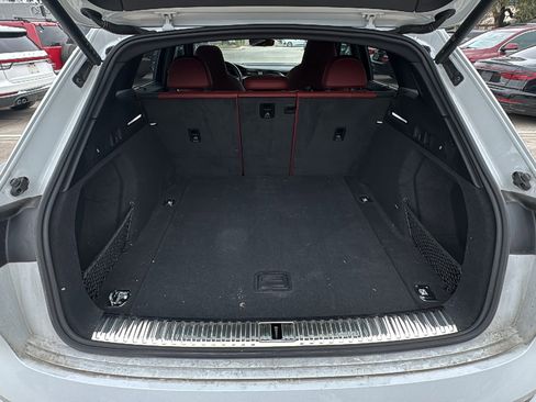 Used 2023 Audi e-tron S Prestige w/ Prestige Package image 25