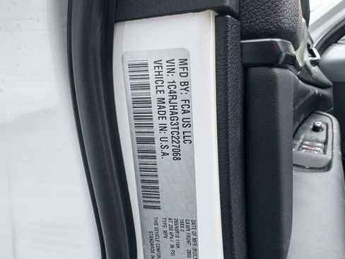 New 2026 Jeep Grand Cherokee Laredo image 24