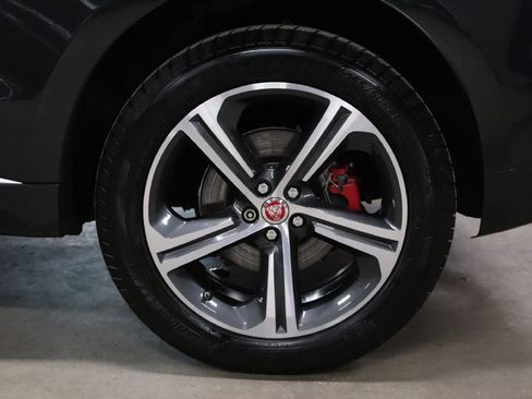 Used 2017 Jaguar F-PACE S image 38