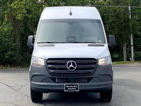 New 2025 Mercedes-Benz Sprinter 2500 image 28