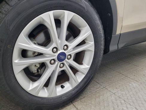 Used 2017 Ford Escape SE FWD image 31