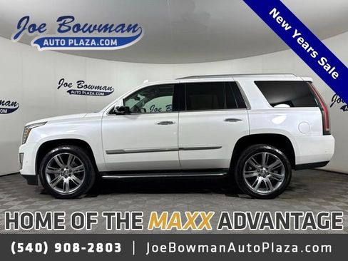 Used 2019 Cadillac Escalade Luxury image 1