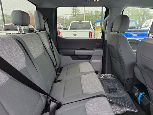 New 2026 Ford F250 XLT w/ XLT Premium Package AWD/4WD image 28