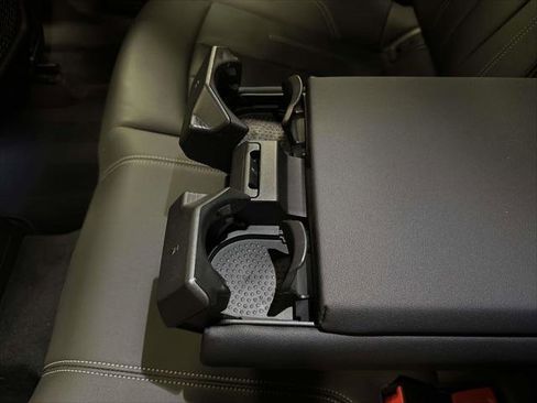 Used 2020 Audi A4 2.0T Premium image 11