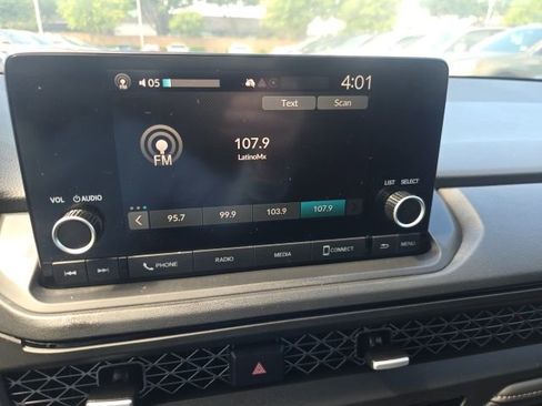 Used 2025 Honda Accord SE image 10
