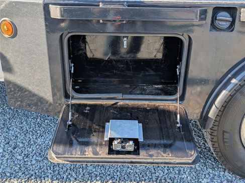 Used 2025 Chevrolet Silverado 3500 LT w/ Convenience Package image 18