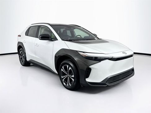 Used 2024 Toyota bZ4X XLE image 10