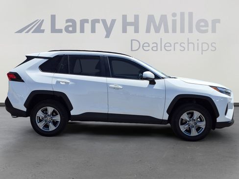 Certified 2024 Toyota RAV4 XLE FWD image 6