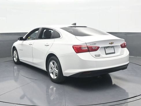 Used 2022 Chevrolet Malibu LS image 4