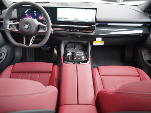 New 2026 BMW 530i w/ Executive Package image 12